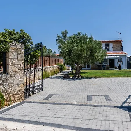 Villa Olive & Stone *