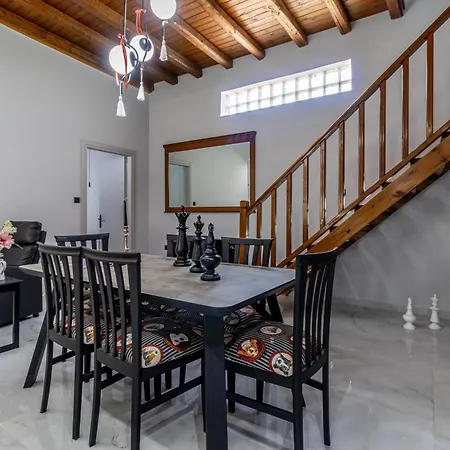 Olive & Stone * Loutraki (Corinthia)