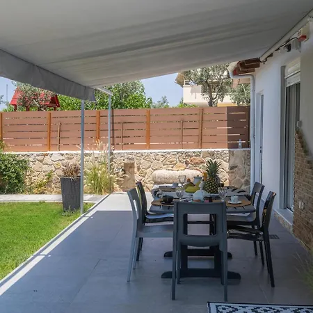 Villa Olive & Stone