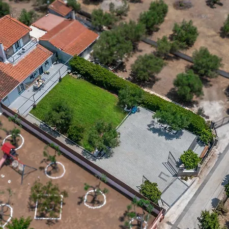 Villa Olive & Stone