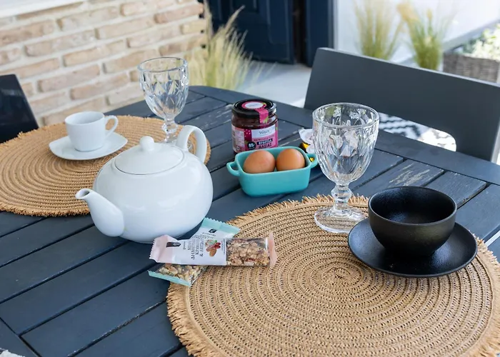 Olive & Stone Villa Lutráki