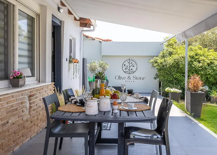 Villa Olive & Stone Lutráki