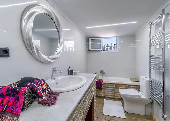 Olive & Stone * Lutráki