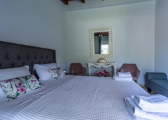 Olive&stone Villa Loutráki